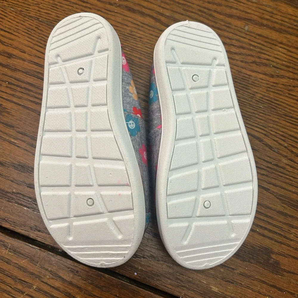 Bumble + Birdie nwot tom’s